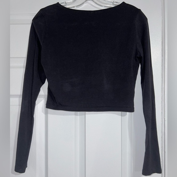 Women’s Size Medium Divided Black Long Sleeve Crop Top “You Only Live Once” - Picture 2 of 3